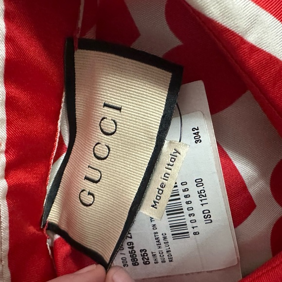 Gucci Red and Blue Heart Pattern Shirt - Picture 3 of 4
